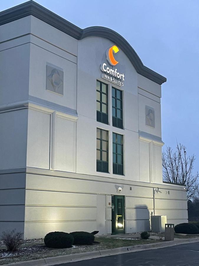 Comfort Inn & Suites Grand Blanc-Flint Экстерьер фото