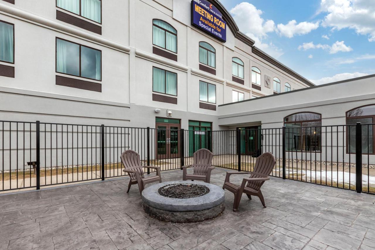 Comfort Inn & Suites Grand Blanc-Flint Экстерьер фото