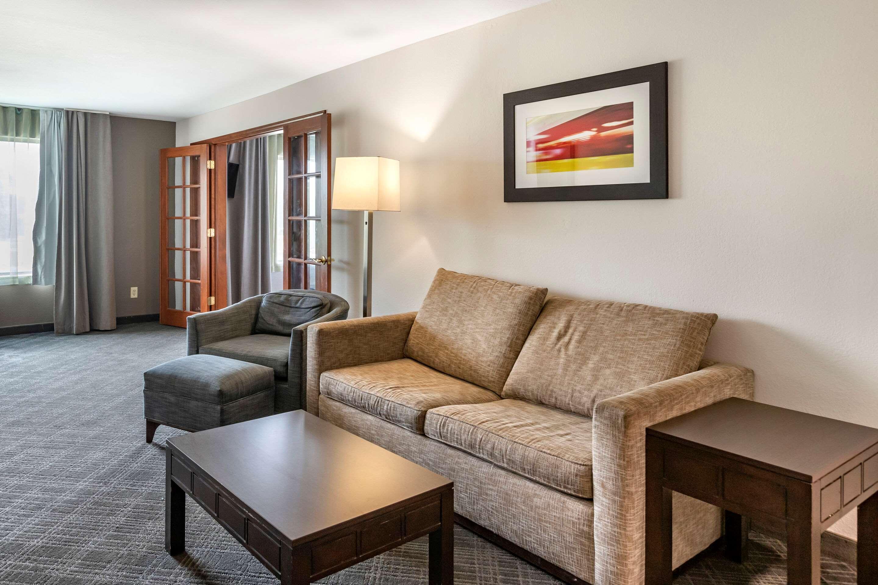 Comfort Inn & Suites Grand Blanc-Flint Экстерьер фото