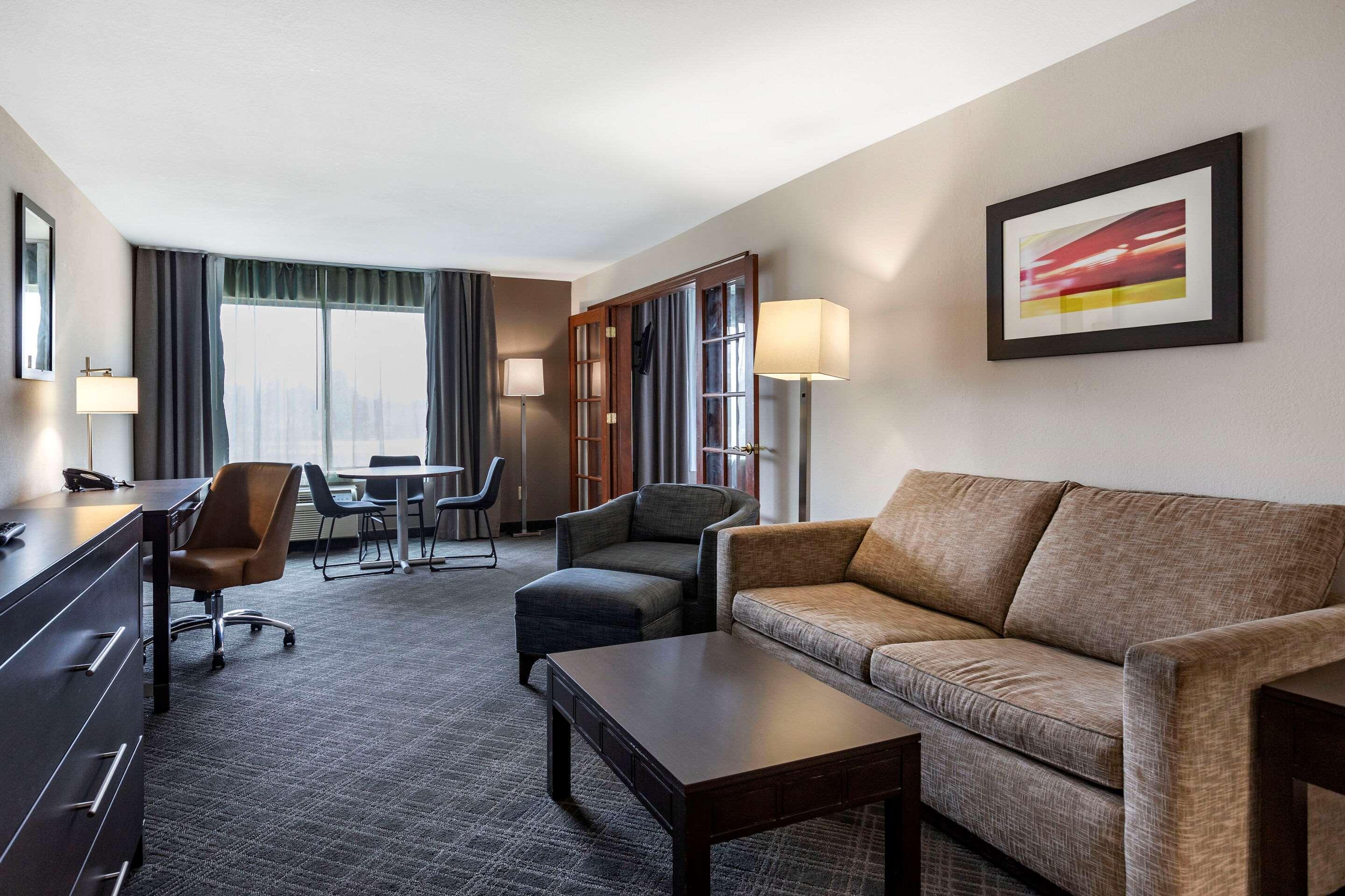 Comfort Inn & Suites Grand Blanc-Flint Экстерьер фото