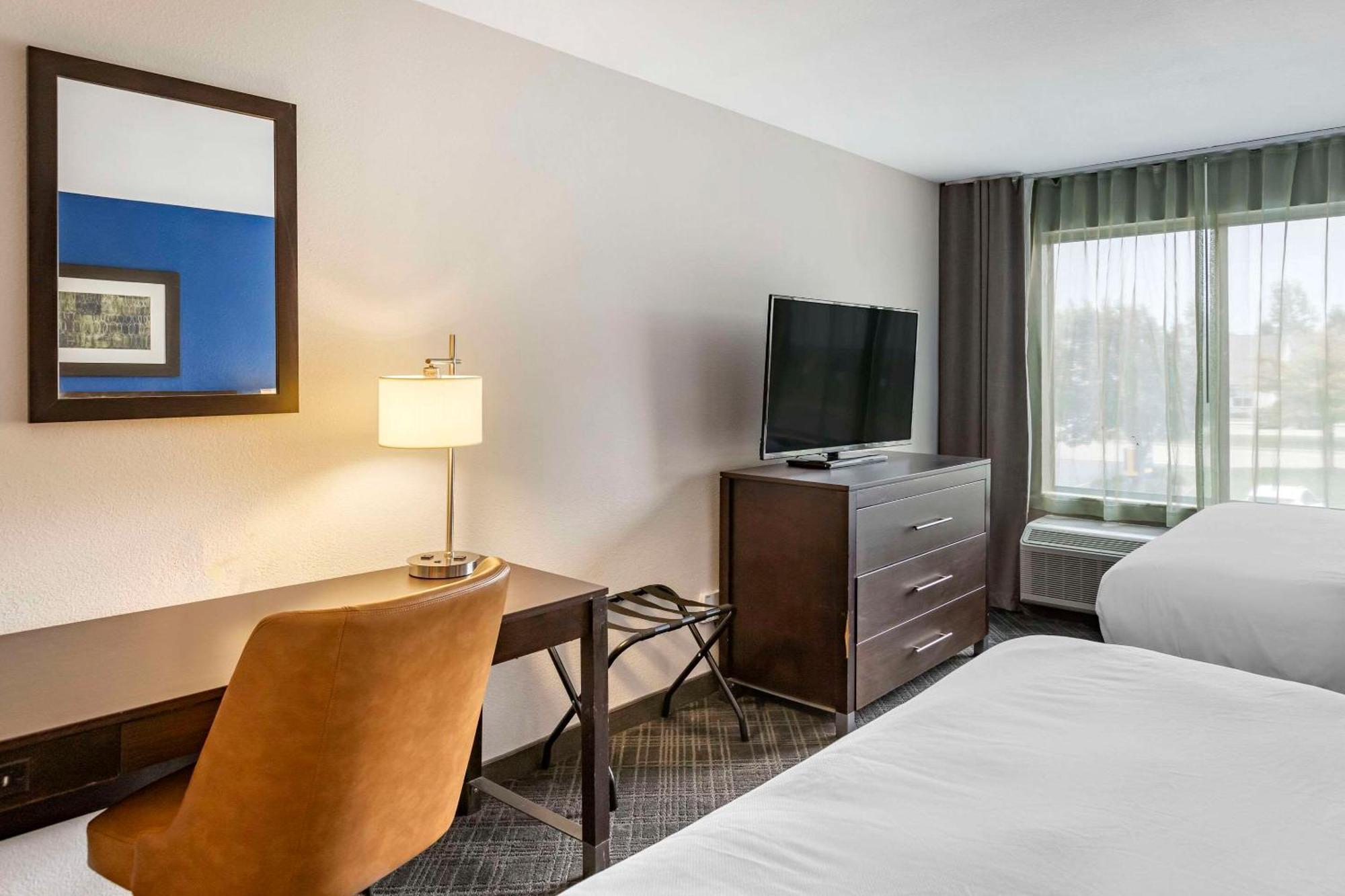 Comfort Inn & Suites Grand Blanc-Flint Экстерьер фото