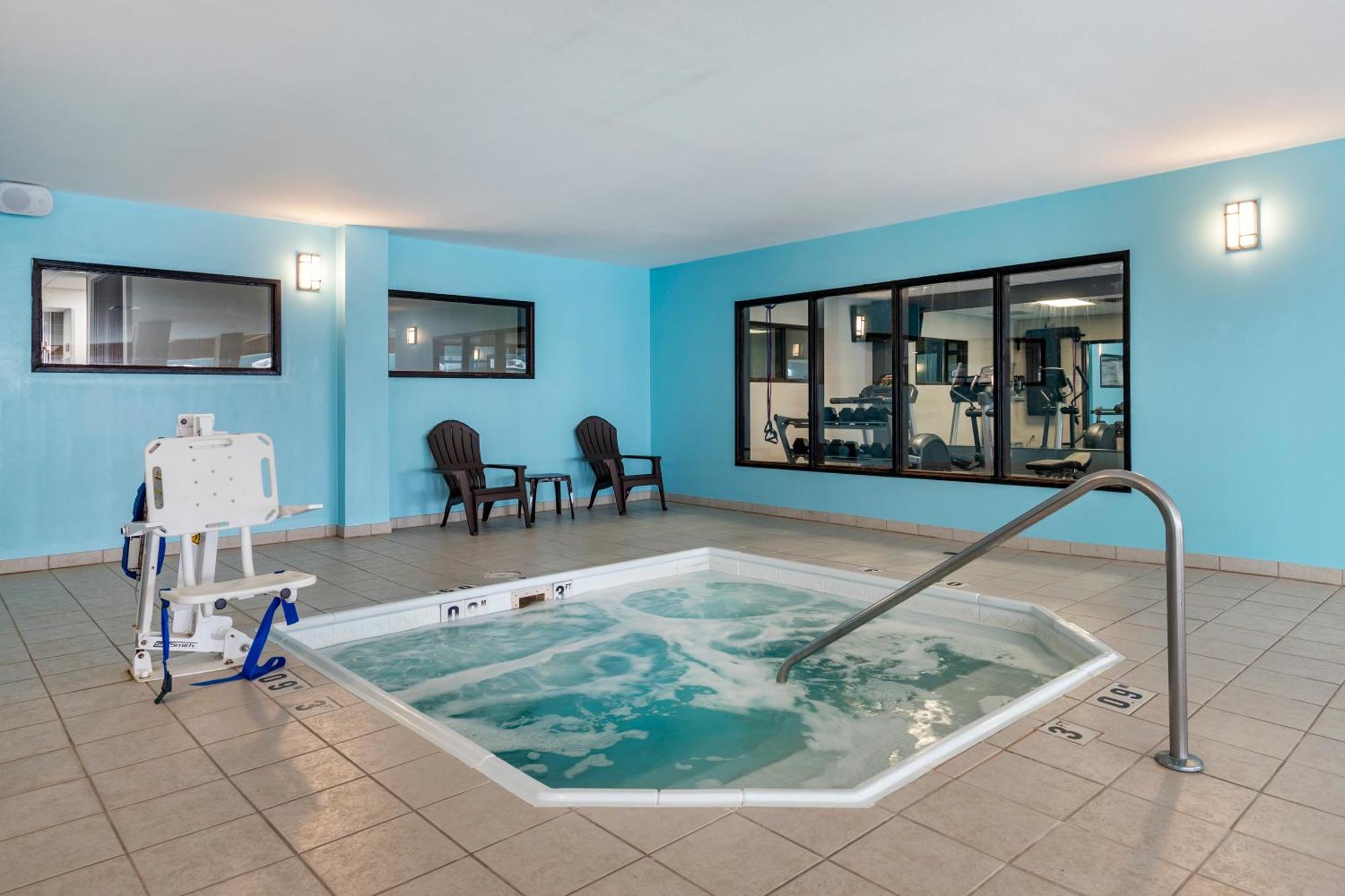 Comfort Inn & Suites Grand Blanc-Flint Экстерьер фото